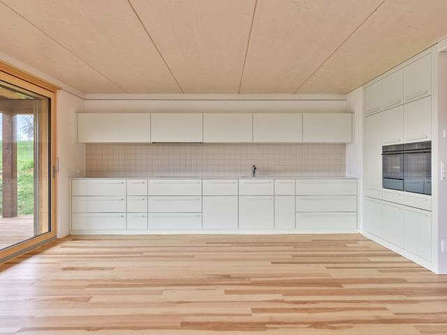 Küche weiss, Rückwand mit Platten