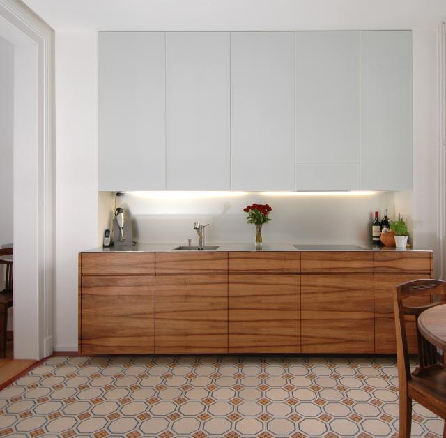 Nussbaum und Glas