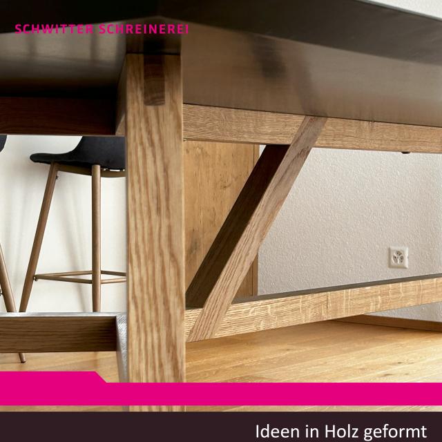 Filigranes Tischgestell aus Eichenholz mit Schlitz- und Zapfenverbindungen für schwere Tischplatte oder grosse Tische