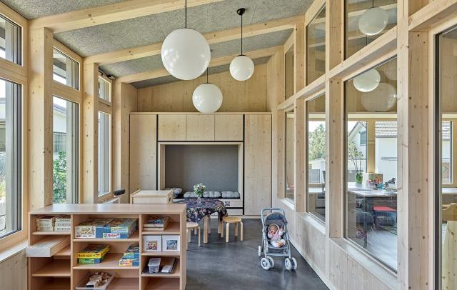 Kellenberger AG Oberentfelden - Neubau Kindergarten Seon Küche, Garderoben, Möbel und Sitzbänke