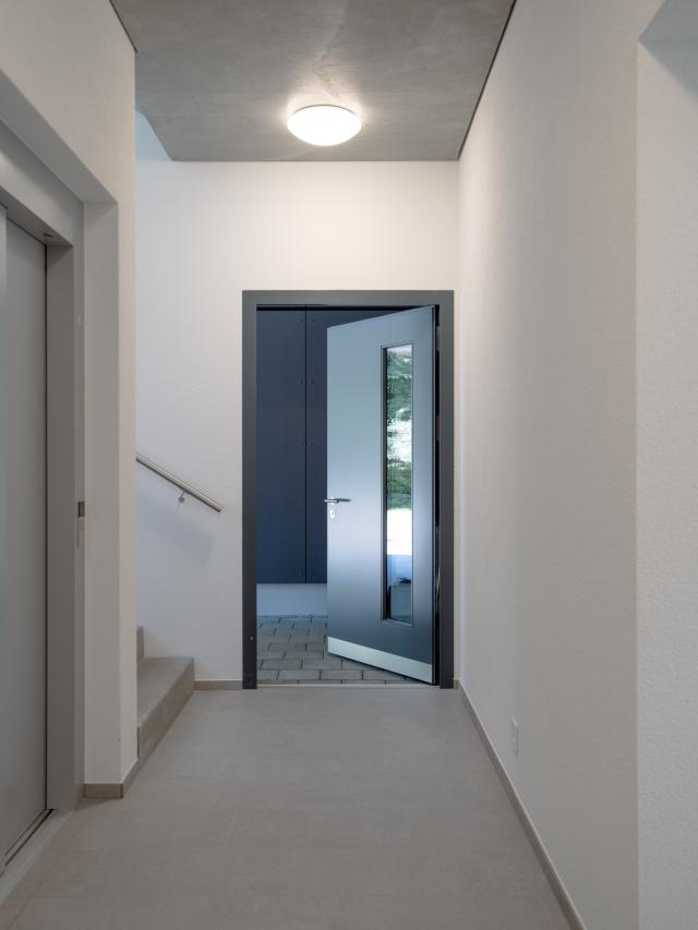 Hauri AG Staffelbach Türen Neubau MFH