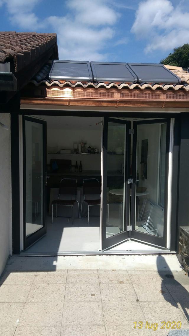 Finestra scorrevole a libro