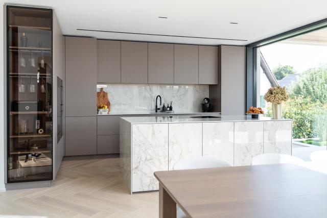 Pulverbeschichtete Küche mit Genuss-Schrank